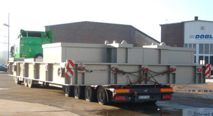 Schwerlasttransport einer Stahlkonstruktion